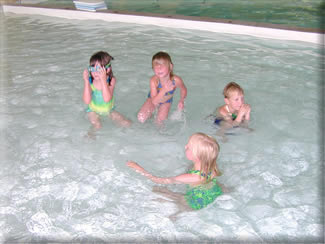 Shallow warm pool area
